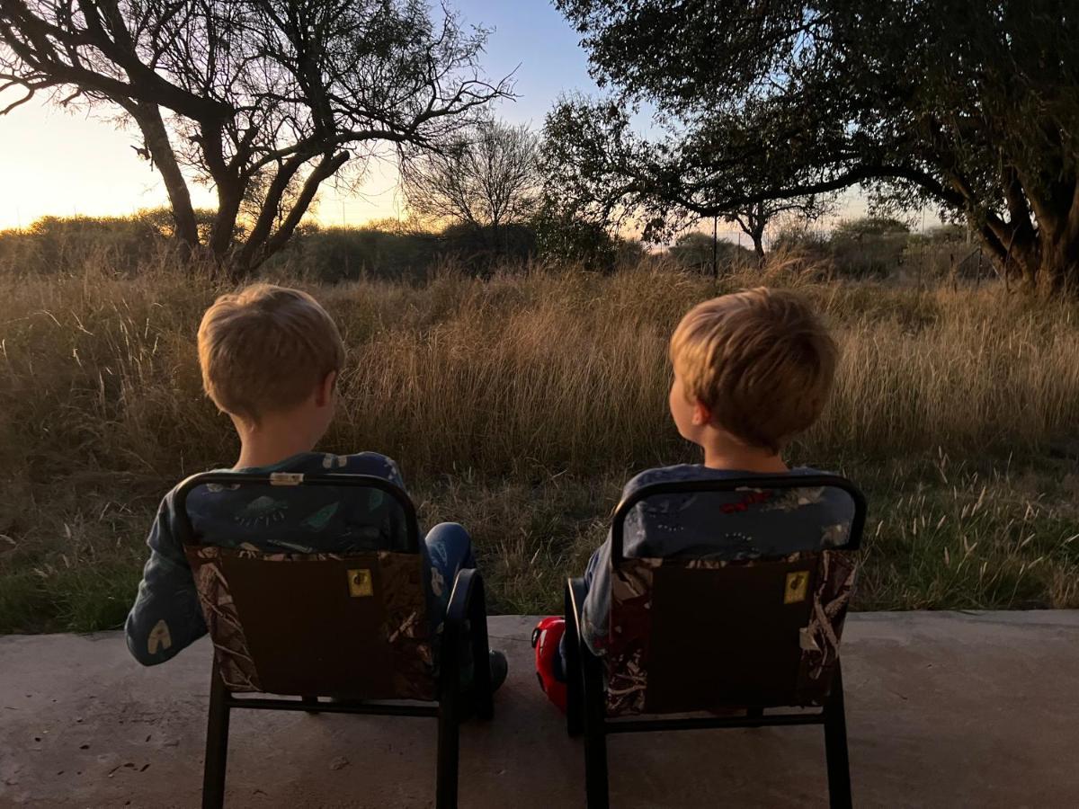 Simba Safaris African Pride Exotic Lodge Lephalale Екстер'єр фото